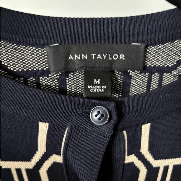 Ann Taylor navy blue and Cream Geometric Cardigan in size medium - Picture 3 of 6